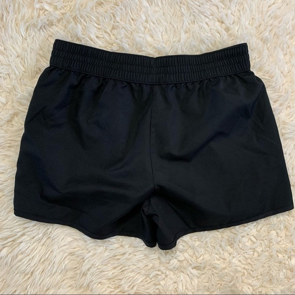 Bundle 3 pairs shorts and 2 Long Sleeve Tops - Picture 10 of 13